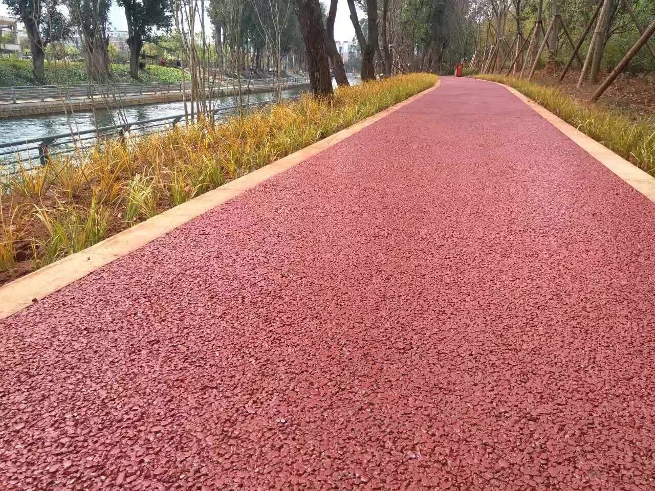 昆明盘龙江透水地坪案例